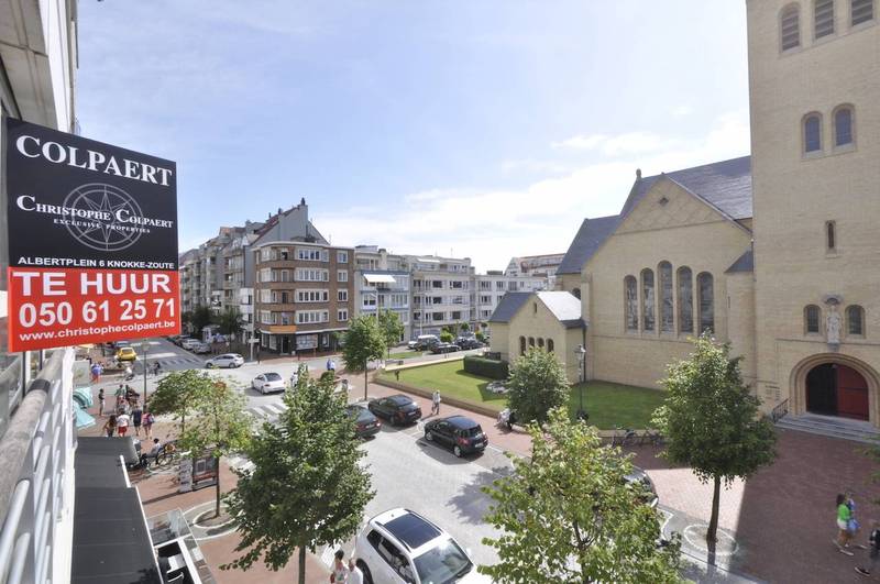 LOCATION Appartement 2 CH Knokke-Heist -Avenue Dumortier / en face de l'église du Sacré Coeur