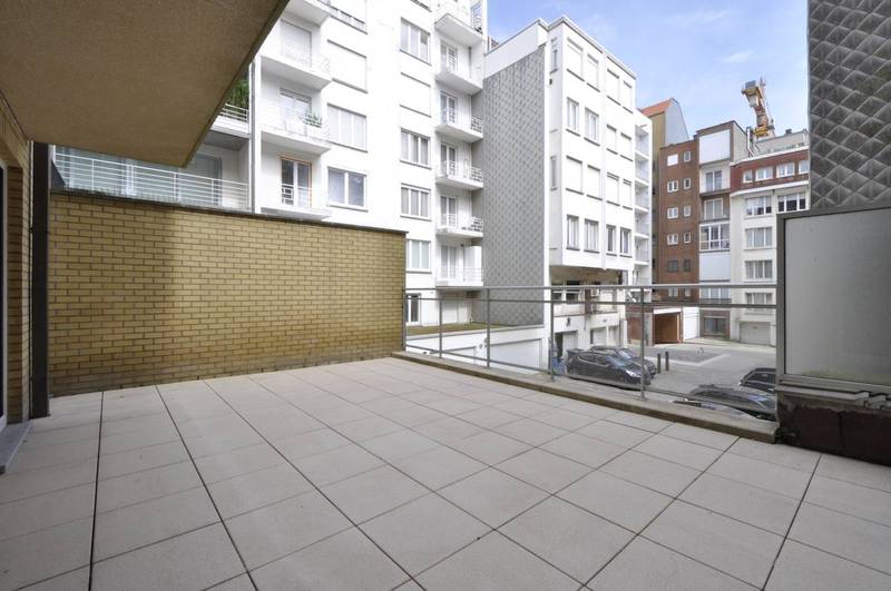 LOCATION Appartement 3 CH Knokke-Zoute -Zeewindstraat / vue mer laterale