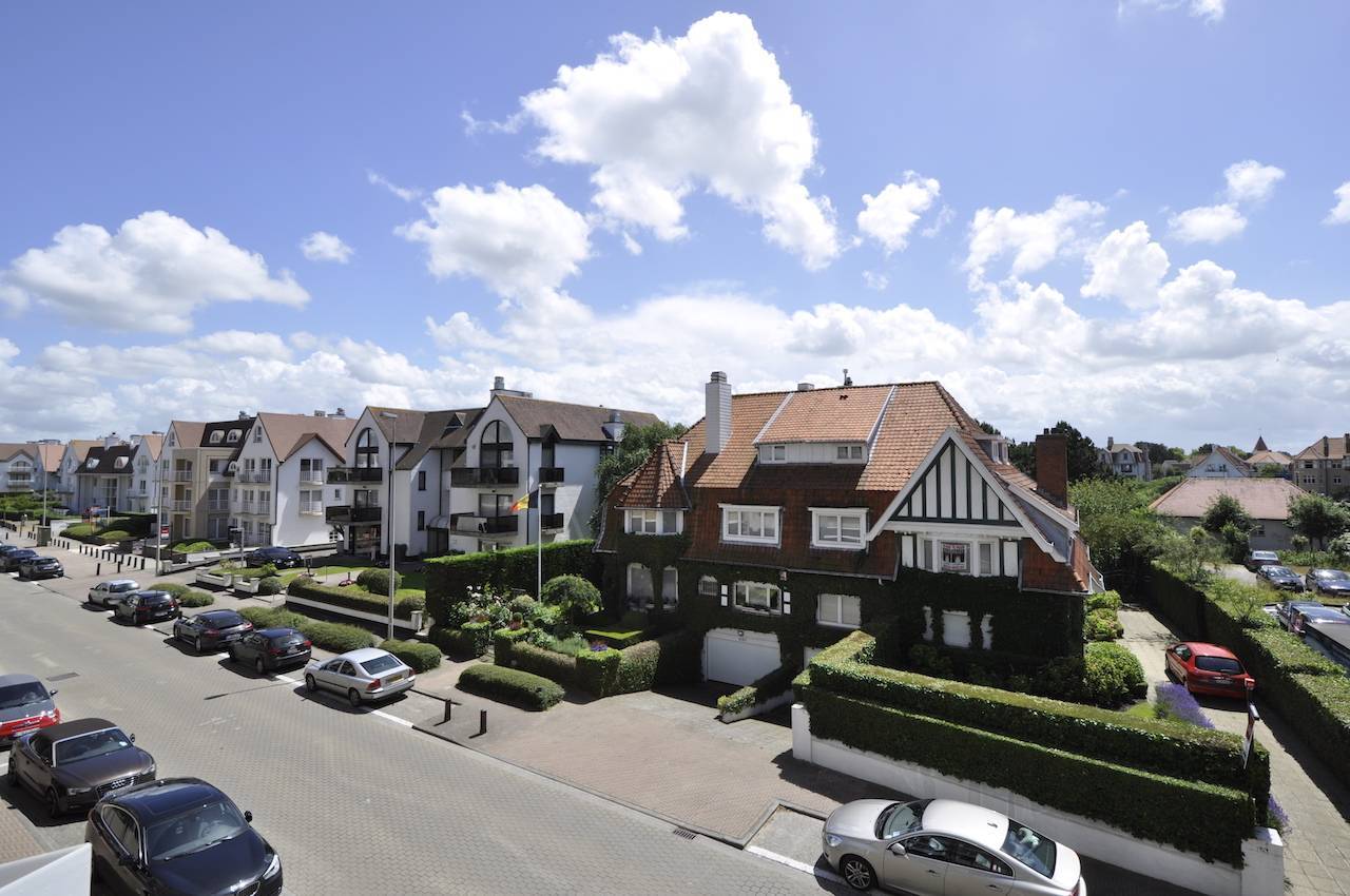 LOCATION Appartement 1 CH Knokke-Zoute -Kustlaan en face du minigolf