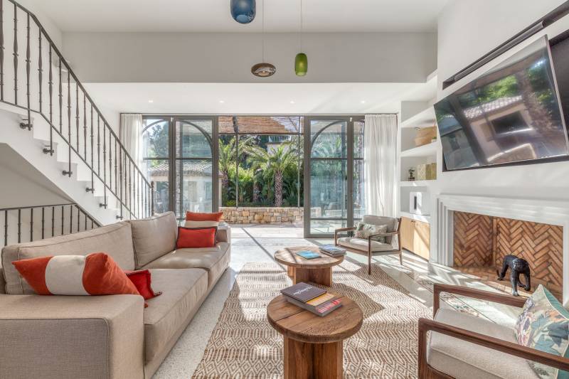 VENTE VILLA 5 CH - SAINT-TROPEZ - Villa neuve au coeur de Saint-Tropez