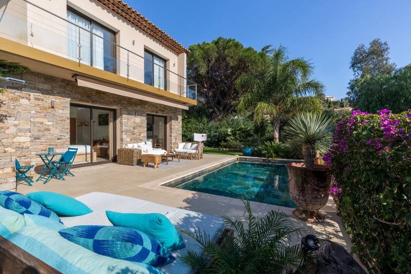 VENTE VILLA 3 CH SAINTE-MAXIME - Villa contemporaine d’architecte