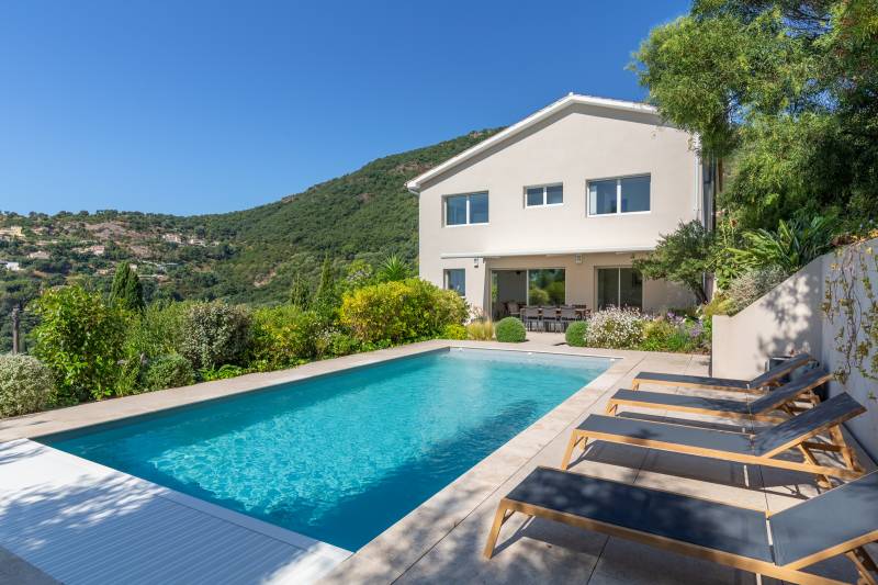 VENTE Villa 4 CH CAVALAIRE-SUR-MER / VUE MER PANORAMIQUE