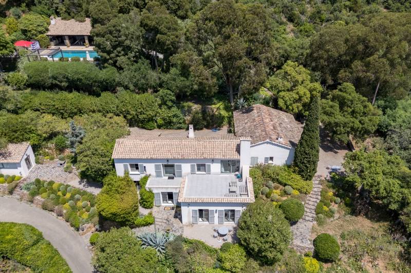 VENTE VILLA 8 CH LA CROIX-VALMER - propriété d'exception / Gigaro