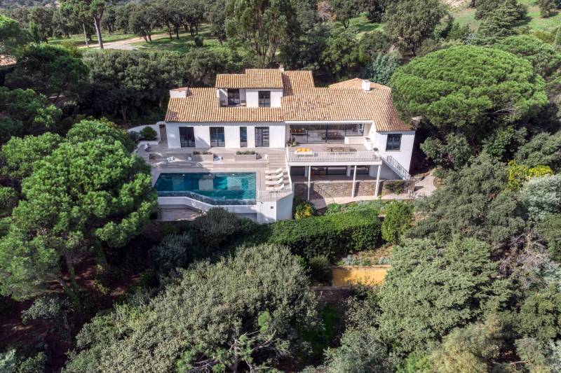 VENTE VILLA 6 CH - SAINTE-MAXIME - vue panoramique sur la mer