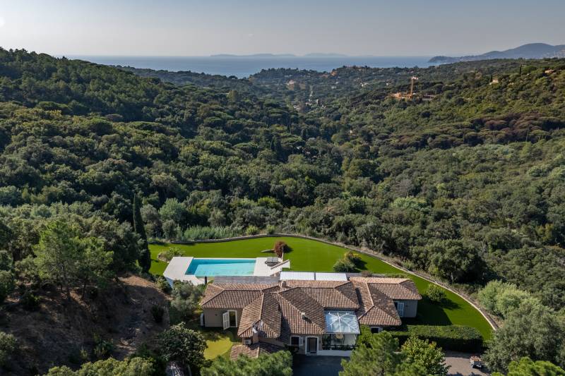 VENTE VILLA 5 CH La Croix-Valmer - Vue mer panoramique