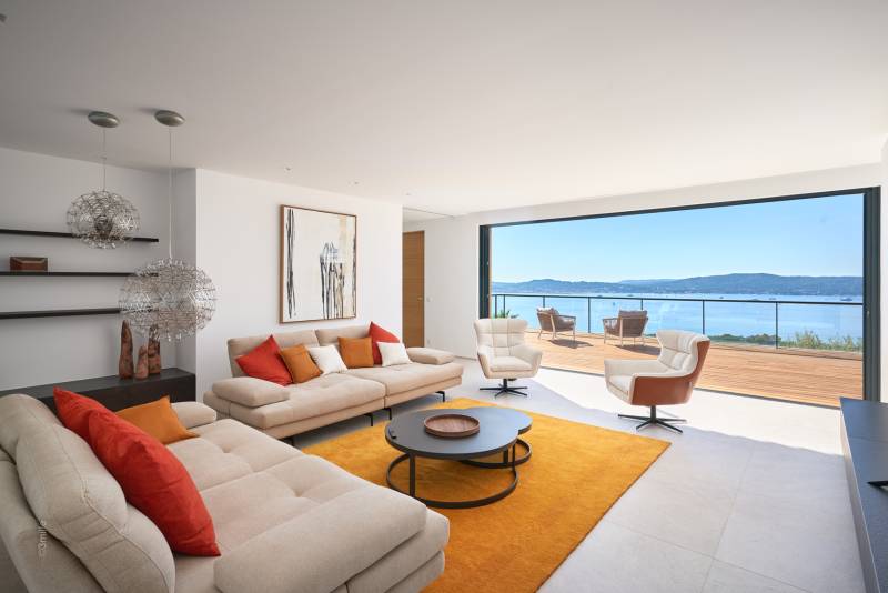 VENTE VILLA 5 CH - GRIMAUD / Vue mer panoramique