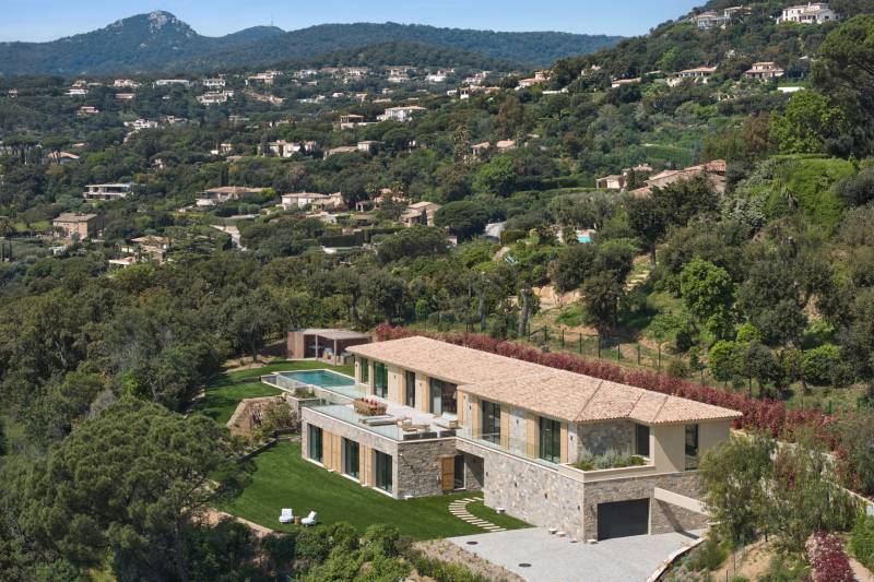 VENTE Villa 5 CH GRIMAUD - Villa d'architecte / Vue mer panoramique