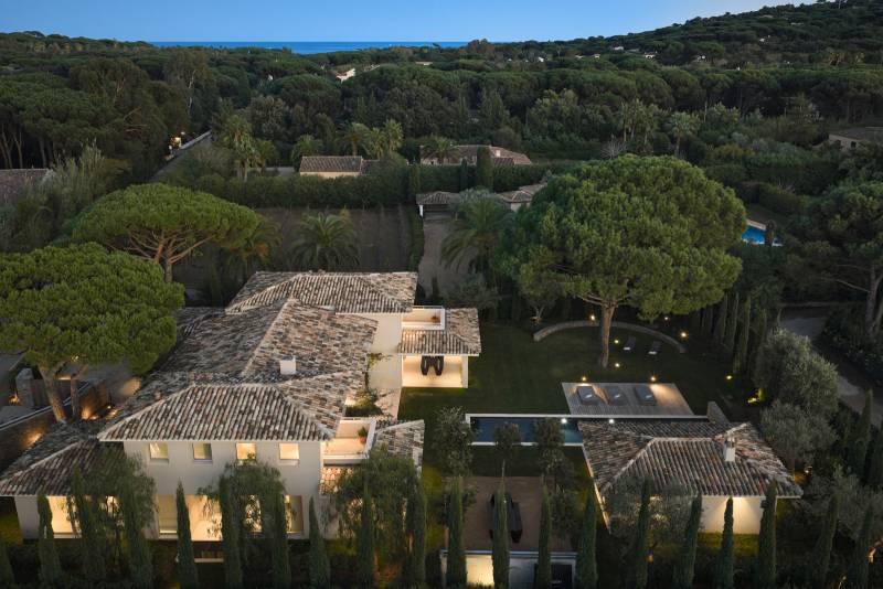 VENTE VILLA 7 CH - SAINT-TROPEZ - Villa neuve - élégance contemporaine / Salins