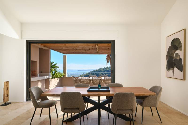 VENTE Villa 5 CH - GRIMAUD - DOMAINE PRIVÉ / Vue mer imprenable