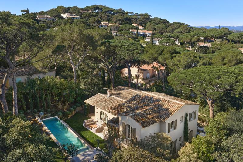 VENTE VILLA 5 CH SAINT-TROPEZ - Villa neuve / Domaine sécurisé du Parc des Salins