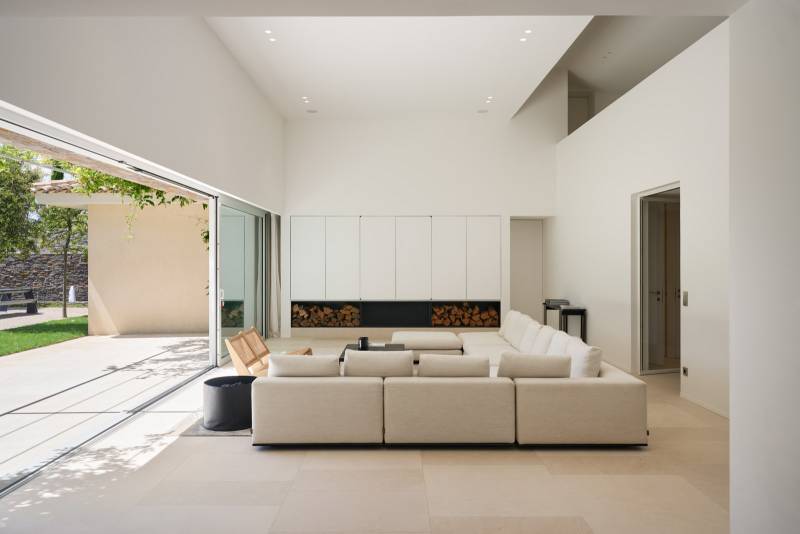 VENTE VILLA 7 CH - SAINT-TROPEZ - Villa neuve - élégance contemporaine / Salins