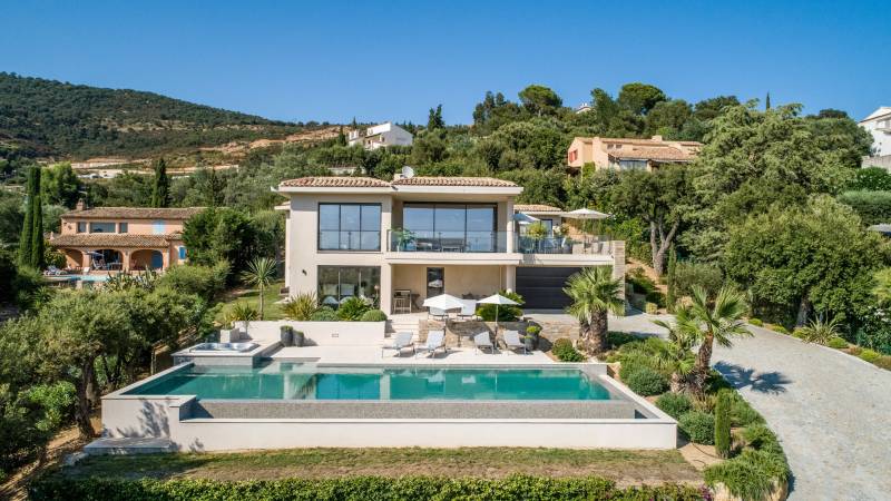 VENTE VILLA 5 CH - GRIMAUD / VUE PANORAMIQUE SUR LA MER