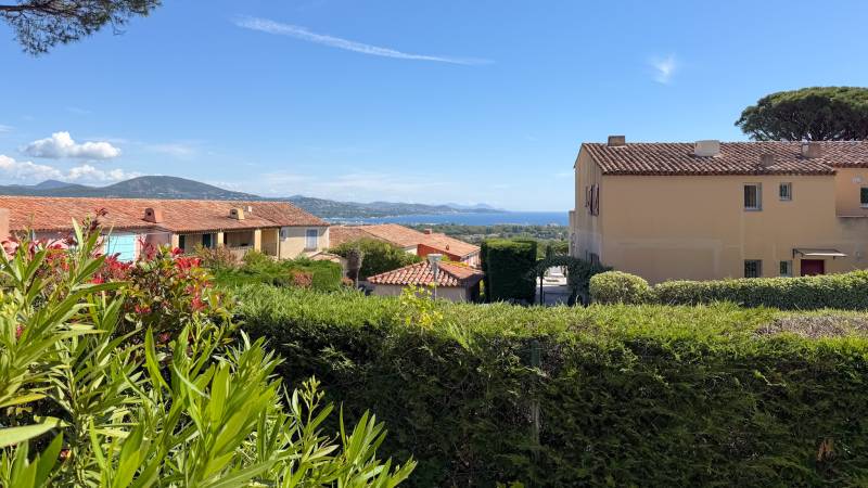 VENTE Appartement 2 CH Cogolin - Appartement avec jardin et vue mer
