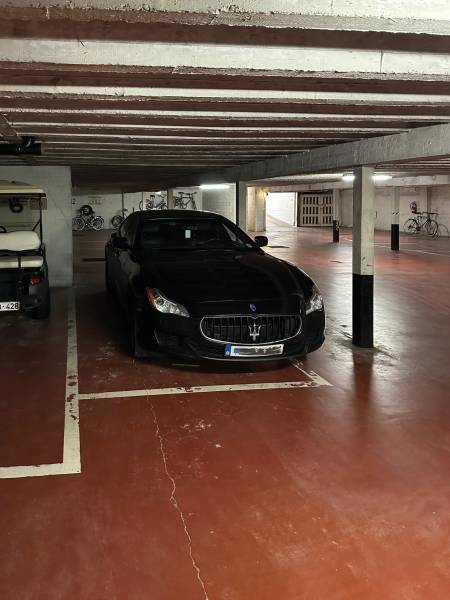 LOCATION Garage Knokke-Zoute - EMPLACEMENT de parking / Digue de mer