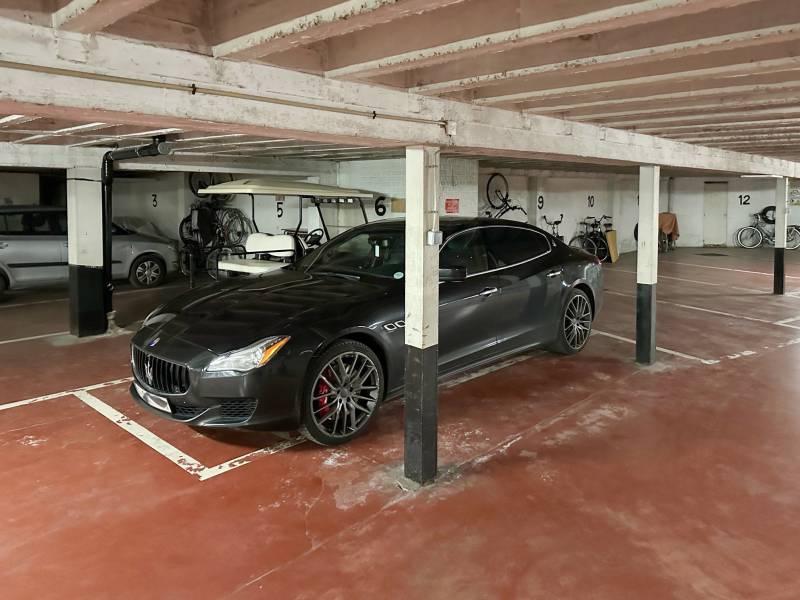 LOCATION Garage Knokke-Zoute - EMPLACEMENT de parking / Digue de mer