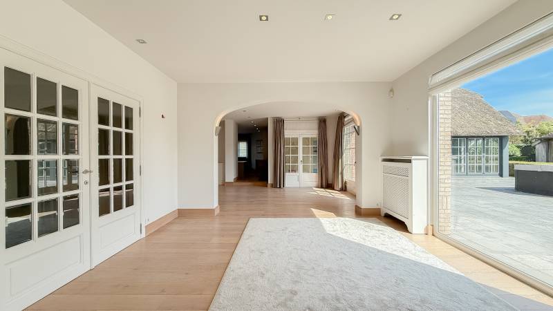 VERKOOP Villa 6 SLPK Knokke-Heist - Alleenstaande villa met binnenzwembad