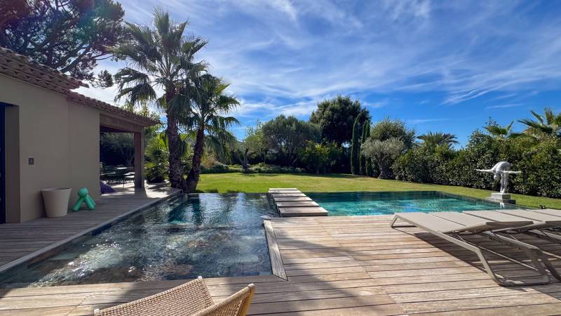 VENTE Villa 5 CH SAINT-TROPEZ - Au coeur d'un domaine sécurisé