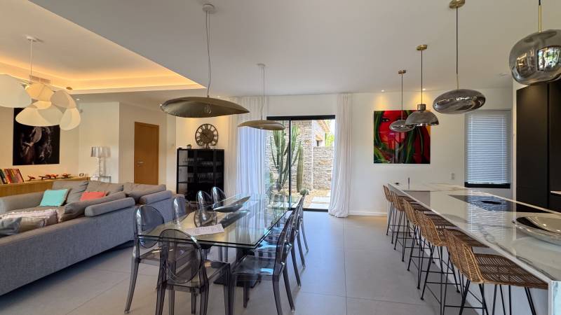 VENTE Villa 5 CH SAINT-TROPEZ - Au coeur d'un domaine sécurisé