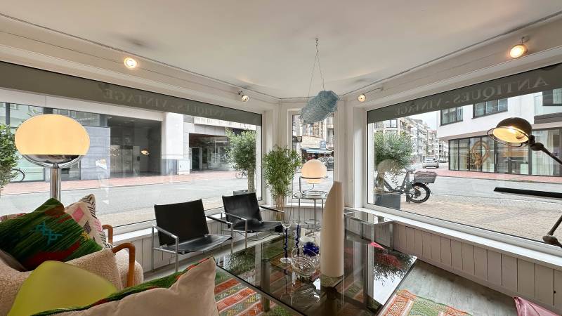 LOCATION LOCAL COMMERCIAL Knokke-Heist - l'Angle Zoutelaan-Pierslaan / emplacement stratégique!