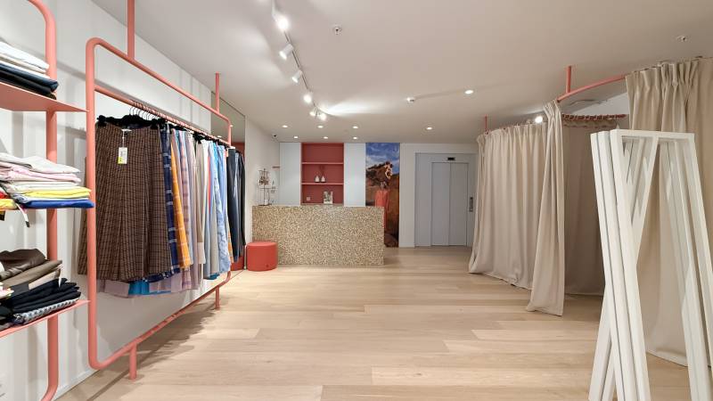 LOCATION COMMERCE Knokke-Heist - Avenue Lippens / façade transparente - visibilité maximale