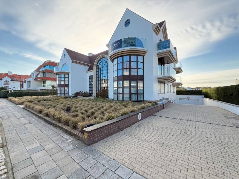 VENTE Garage Knokke-Zoute - Box fermé / Kustlaan - Golf Garden