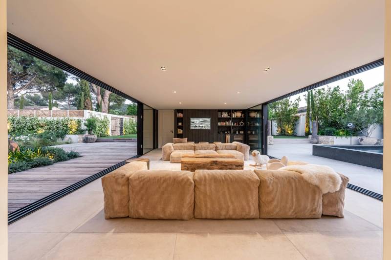 VENTE Villa 6 CH - SAINT-REMY-DE-PROVENCE / à 700m du centre ville!