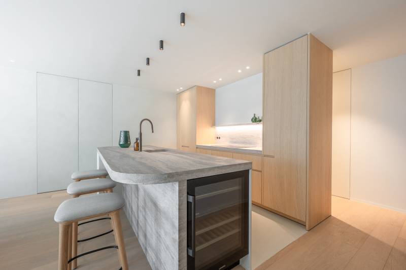 VENTE Appartement 3 CH Knokke-Zoute - VUE MER LATÉRALE - Place du Triangle