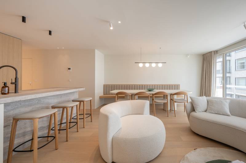 VENTE Appartement 3 CH Knokke-Zoute - VUE MER LATÉRALE - Place du Triangle