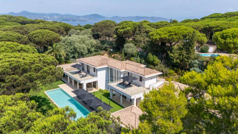 LOCATION SAISONNIERE VILLA 6 CH Saint-Tropez - Villa contemporaine / Les Parcs de Saint-tropez
