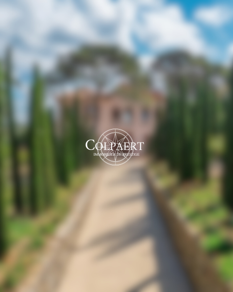 VENTE VILLA 5 CH SAINT-TROPEZ - Raffinement absolu / près de la Place des Lices