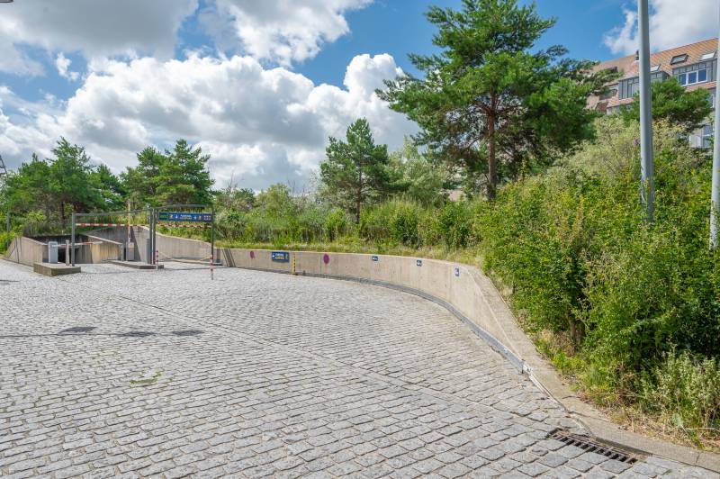 VENTE Garage Knokke-Heist - Yzerpark / box fermé