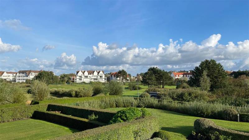 LOCATION  Knokke-Zoute - Box fermé au coeur du Zoute