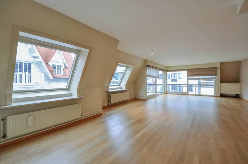 LOCATION Appartement 4 CH Knokke-Zoute -Duplex / Kustlaan