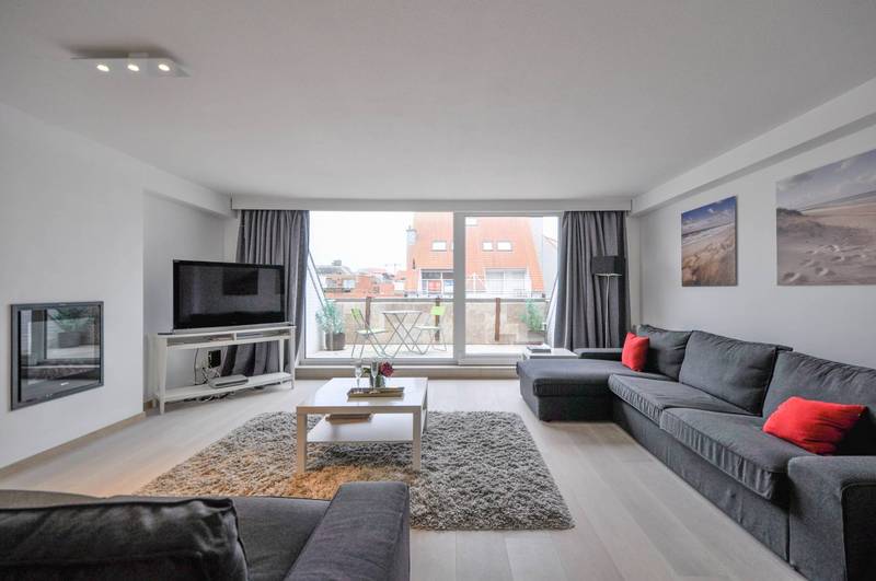 VENTE Appartement 3 CH Knokke-Heist -Triplex / Av. Van Bunnen / église du Sacré Coeur