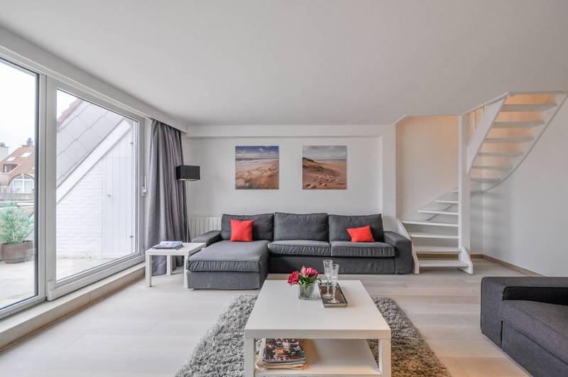 VENTE Appartement 3 CH Knokke-Heist -Triplex / Av. Van Bunnen / église du Sacré Coeur