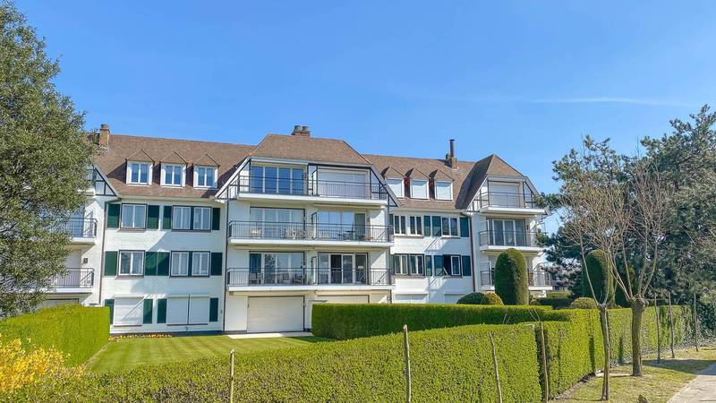 LOCATION Appartement 3 CH Knokke-Zoute -   Vue sur le MINIGOLF