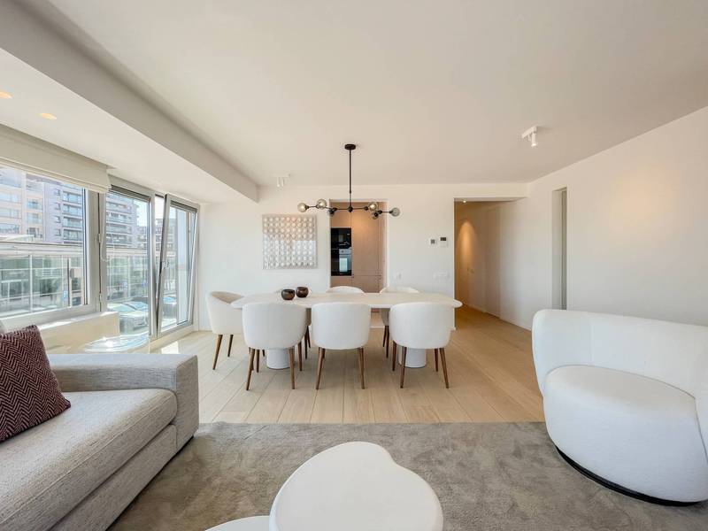 VENTE Appartement 3 CH Rénové / à proximité immédiaite des magasins