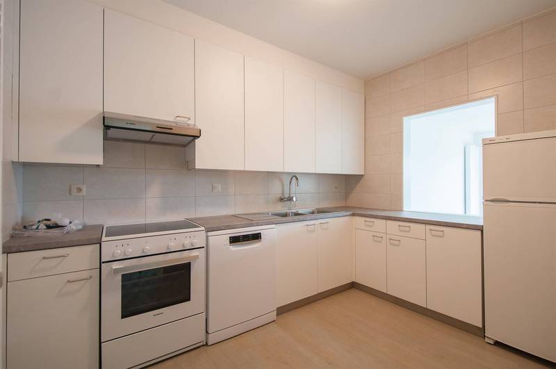 LOCATION Appartement 3 CH Kustlaan / près de la Place Albert