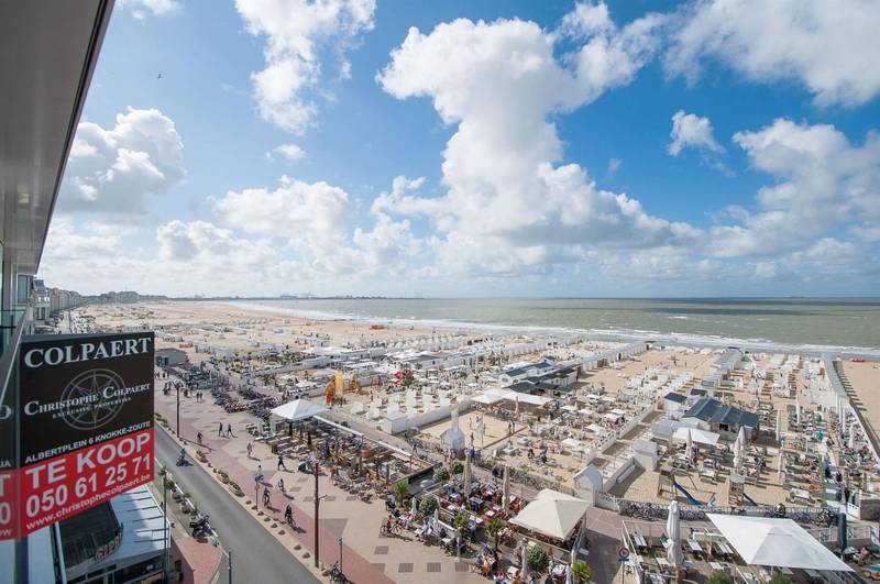 VENTE Appartement 2 CH Knokke-Heist - Vue mer frontale / Place Rubens